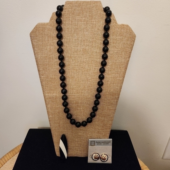 Vintage Jewelry Set - Picture 2 of 8